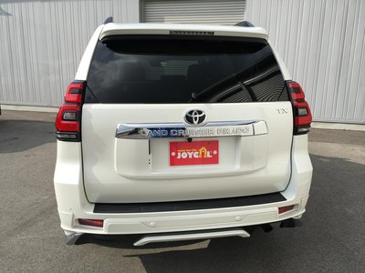 TOYOTA LAND CRUISER PRADO - 8