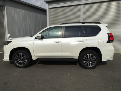 TOYOTA LAND CRUISER PRADO - 5