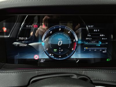 MERCEDES-BENZ S-CLASS - 8