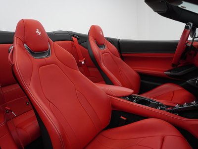 صورة مصغرة 76 لـ 2018 Ferrari PORTOFINO