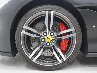 صورة مصغرة 17 لـ 2018 Ferrari PORTOFINO