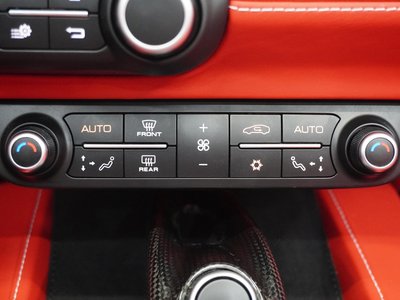 صورة مصغرة 49 لـ 2018 Ferrari PORTOFINO