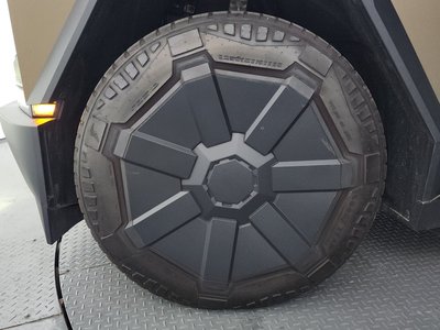 2024 Tesla CYBERTRUCK 照片 6