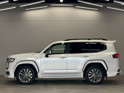 TOYOTA LAND CRUISER 300 - 5