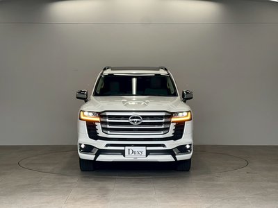 TOYOTA LAND CRUISER 300 - 7