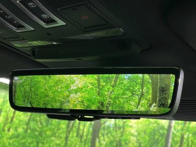 LAND ROVER DEFENDER - 5