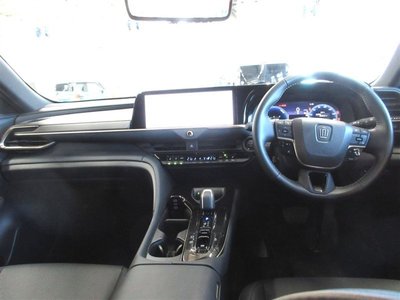 صورة 7 لـ 2024 Toyota CROWN SPORT
