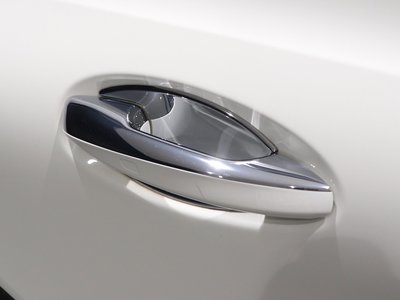 صورة 4 لـ 2021 Mercedes-BENZ GLB
