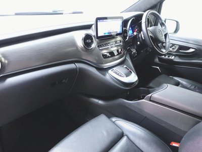 2024 Mercedes-BENZ V-CLASS — миниатюра 11
