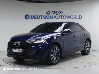 2021 AUDI Q8 — фото 1