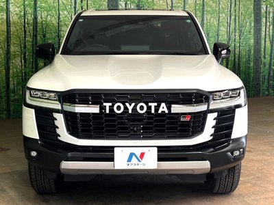 TOYOTA LAND CRUISER 300 - 10