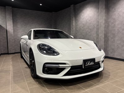PORSCHE PANAMERA - 1