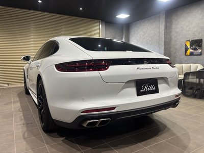 PORSCHE PANAMERA - 5