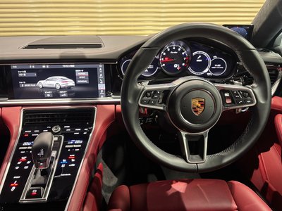 PORSCHE PANAMERA - 7