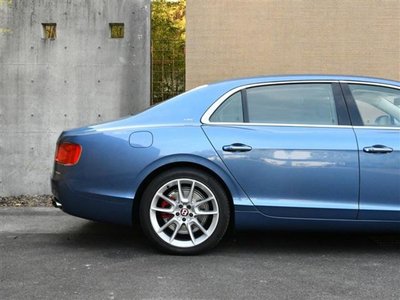 2018 Bentley FLYING SPUR — миниатюра 23
