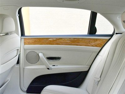 2018 Bentley FLYING SPUR — миниатюра 63