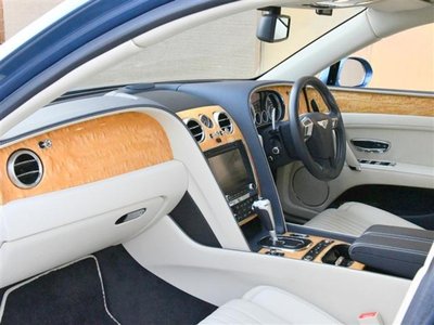 2018 Bentley FLYING SPUR — миниатюра 42