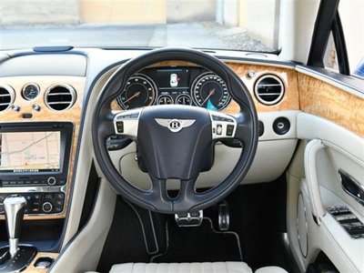 2018 Bentley FLYING SPUR — миниатюра 28