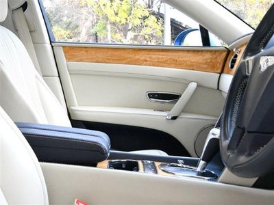 2018 Bentley FLYING SPUR — миниатюра 39