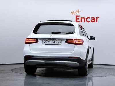 MERCEDES-BENZ GLC - 4