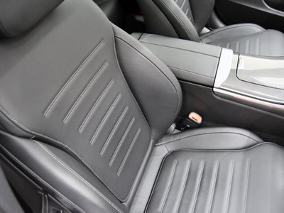 صورة 10 لـ 2023 Mercedes-BENZ C-CLASS