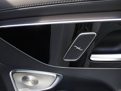 صورة مصغرة 49 لـ 2025 Mercedes-BENZ C-CLASS