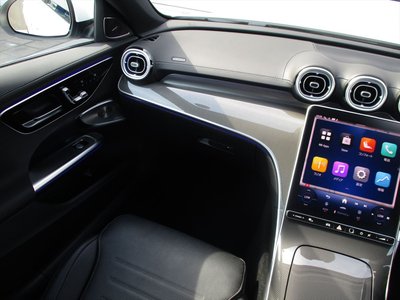 صورة مصغرة 61 لـ 2025 Mercedes-BENZ C-CLASS