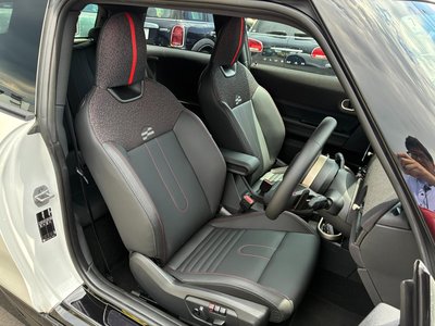 صورة مصغرة 12 لـ 2025 MINI COOPER