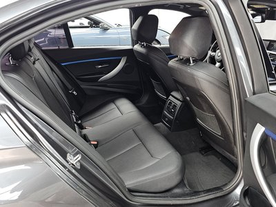2017 BMW 3 SERIES thumbnail 12