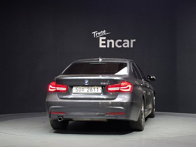 صورة 3 لـ 2017 BMW 3 SERIES