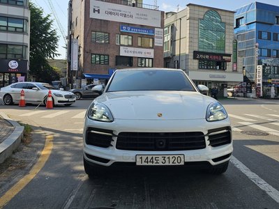 PORSCHE CAYENNE - 4