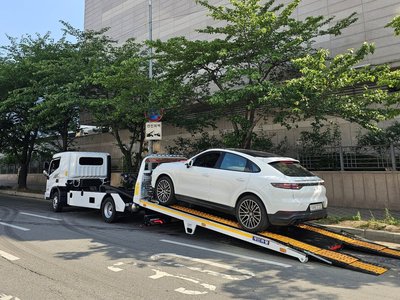 PORSCHE CAYENNE - 5