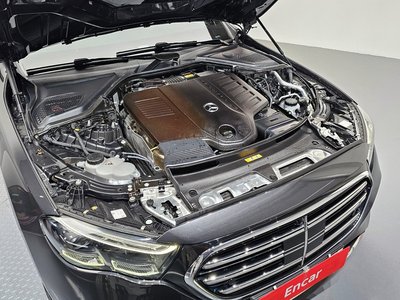 MERCEDES-BENZ E-CLASS - 7