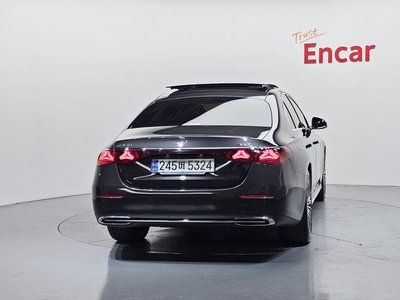 MERCEDES-BENZ E-CLASS - 3