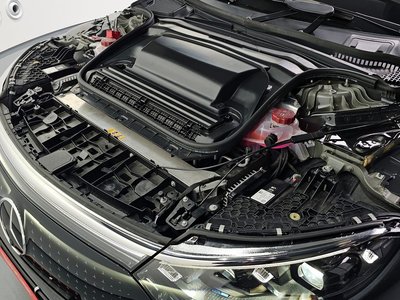 MERCEDES-BENZ EQS - 7