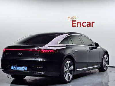 MERCEDES-BENZ EQS - 4