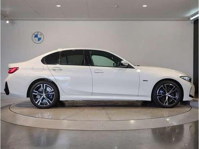 2023 BMW 3 SERIES 照片 8