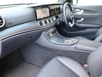 MERCEDES-BENZ E-CLASS - 2