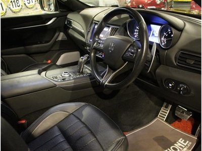 MASERATI LEVANTE - 8