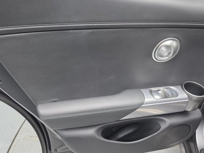 2022 Genesis GV60 — миниатюра 15