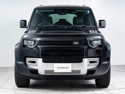 LAND ROVER DEFENDER - 10