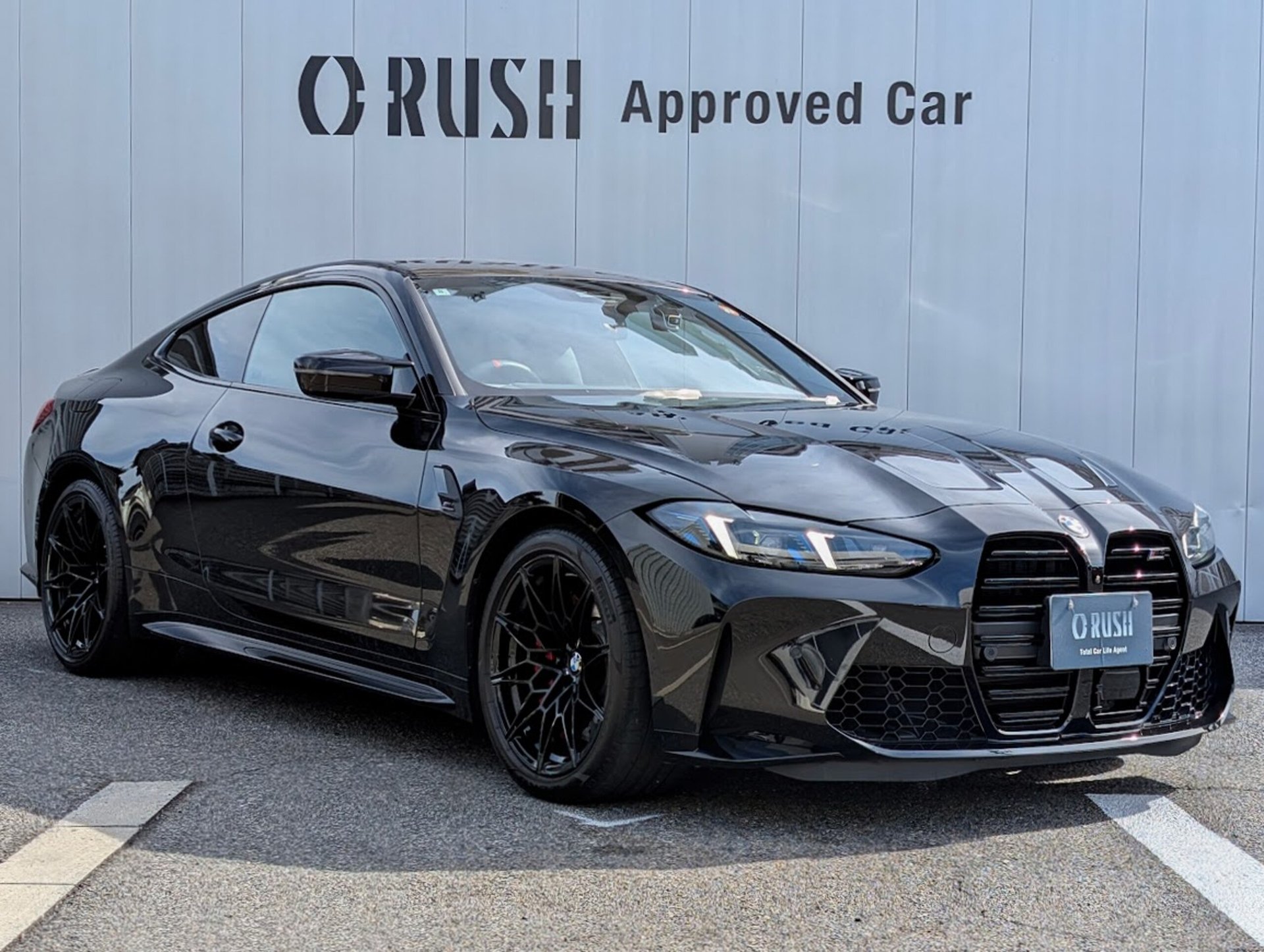 BMW M4 COUPE - View 1