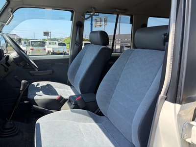 2004 Toyota LAND CRUISER 70 — миниатюра 43