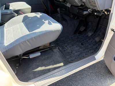 2004 Toyota LAND CRUISER 70 — миниатюра 23