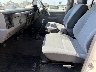 2004 Toyota LAND CRUISER 70 — миниатюра 42