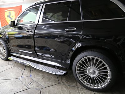 MERCEDES-BENZ GLS - 10