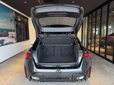 صورة 7 لـ 2025 BMW 1 SERIES