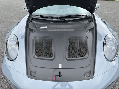 2023 Porsche 911 — миниатюра 18