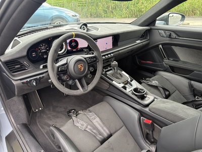 2023 Porsche 911 — миниатюра 15