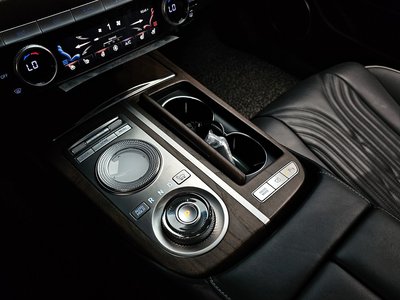 GENESIS G80 (RG3) - 9